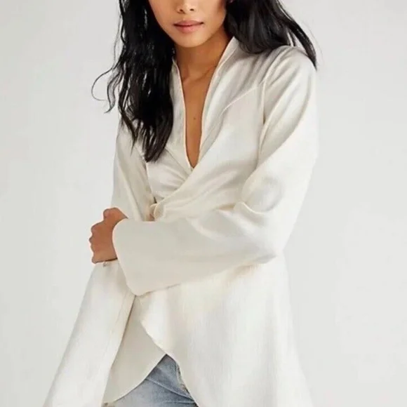 Free People Harley Wrap Tunic Elegant Cream Wrap Blouse Size Large - Picture 4 of 12
